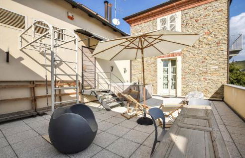 Nice Apartment In Santo Stefano Belbo - Photo 10