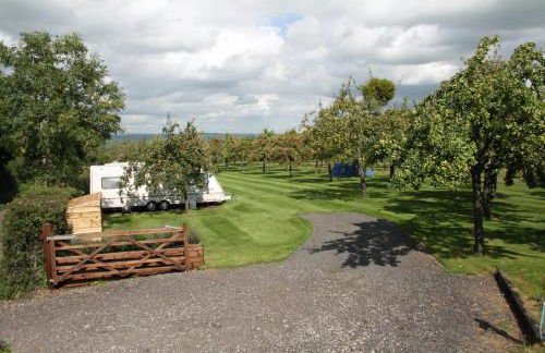 Orchard Farm Luxury Glamping and Campsite - Photo 15