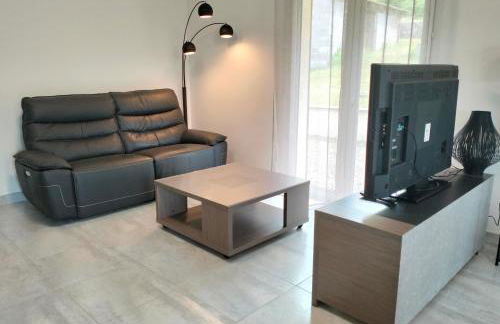 Le Plain-pied du Pêcheur - Maison avec terrasse entre Loire, Via Velay et Le Puy - Foto 12