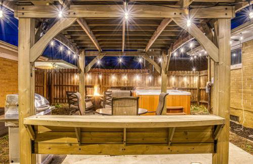 Modern Beach Bungalow, Firepit, Foosball, Hot tub, IN Dunes Natl Park - Foto 1