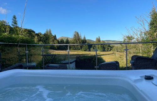 Fox Corner, Ambleside, romantic retreat for two, dog friendly, hot tub - Photo 39