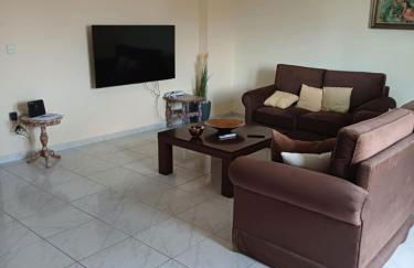 Glossy Messinian Escape - Foto 6