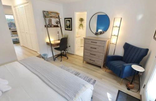 Four Reasons- Location Food Night Life Comfort - Foto 15