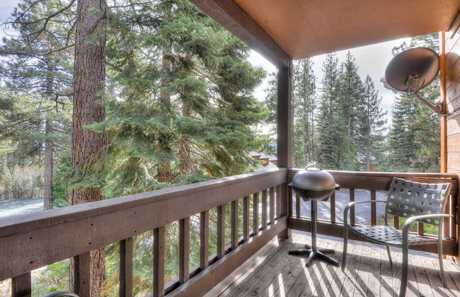 Lake Forest Villa Patio w/ BBQ - Photo 1