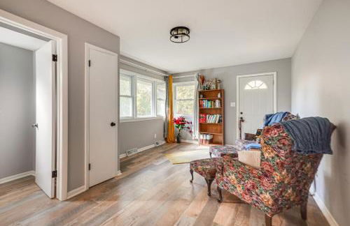 Peaceful Retreat with Yard 2 Mi to Pewaukee Lake! - Foto 12