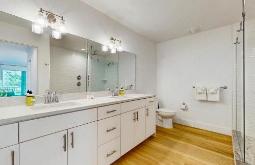 Mad Beach Hideaway - Photo 10