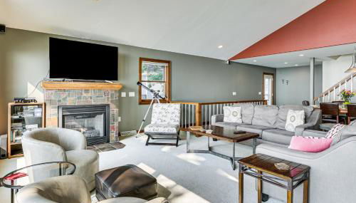 Spacious Edgerton Home with Private Beach and Views! - Foto 5