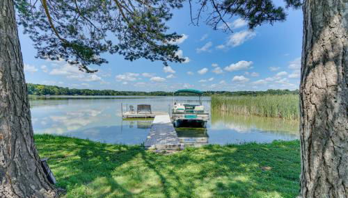 Lakefront Mound Getaway Near Snowmobiling Trails! - Foto 2
