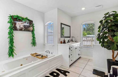 Beach House/KING BD/Hot Tub/Pool/Fire Pit/Gym/Golf - Foto 22