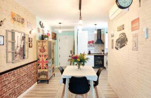 80s Loft ViNTAGE 15' Málaga Airport Free Guest Parking - Foto 49