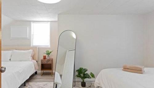 Charming Entire Home,18m to Manhattan, Home Theater - Foto 5