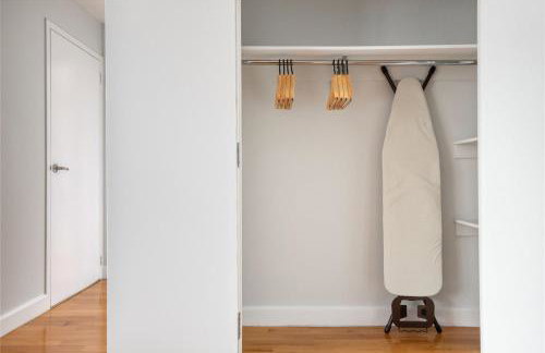 Midtown 1br w gym elevator nr Rockefeller Ctr NYC-1401 - Foto 14