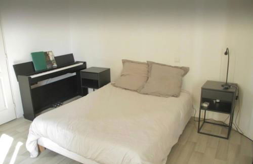 Le Farges-St Roch-2 chambres-LaConciergerieByNina - Photo 9