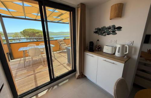 APPT T3 terrasse dans résidence bord de mer avec piscine - Foto 10