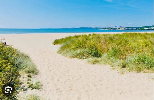 The Beach Retreat - Photo 27