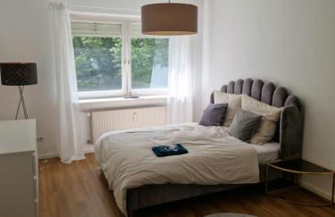 Quiet Family Apartment - 10 min to Center & Oktoberfest - Free Parking - near Nymphenburg Palace & Botanical garden - Photo 5