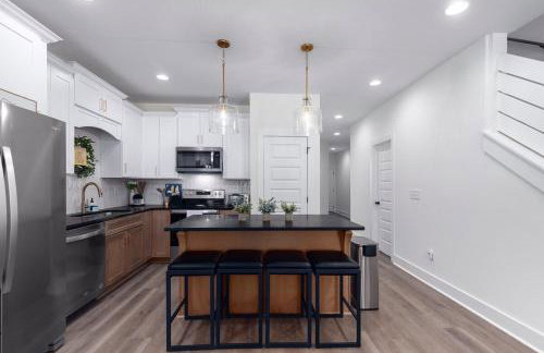 Modern Comfort Near AU l Perfect for Families & Fans - Foto 19