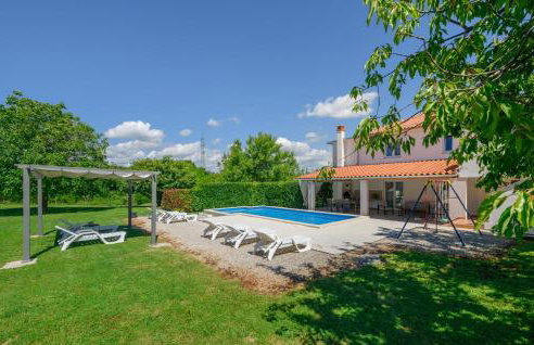 Amazing Home In Frkeci With Wifi - Foto 7