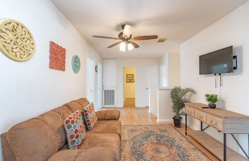 Luxury 5BR House with Pool by SeaWorld & Lackland - Foto 23