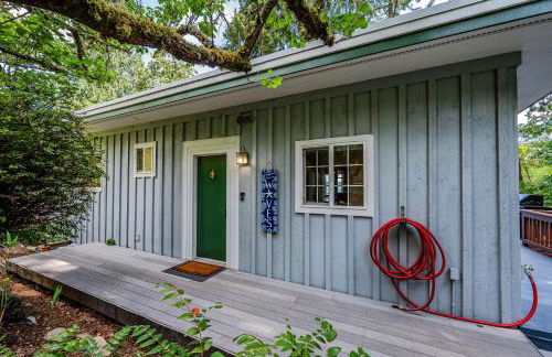 Waterfront Vashon Island Home, Beach Access and View - Foto 34