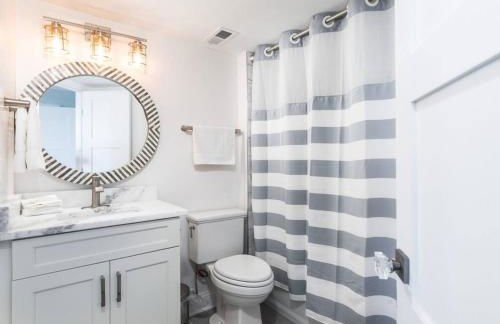 Shipwatch 418 - Luxury Oceanfront Penthouse in Isle of Palms - Foto 32