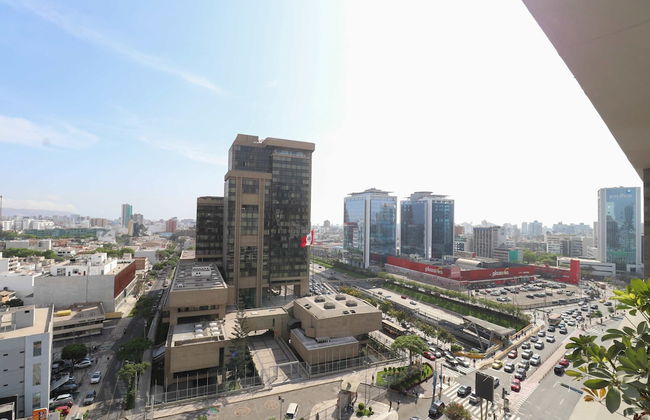 w Elegant 2BR With Balcony in San Isidro - Foto 13