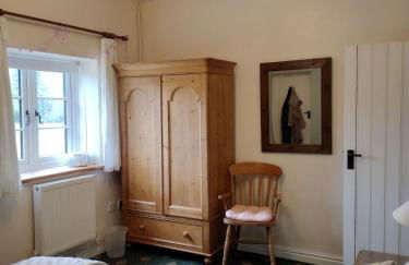 The Byre at Mill Farm Farlow - Photo 33