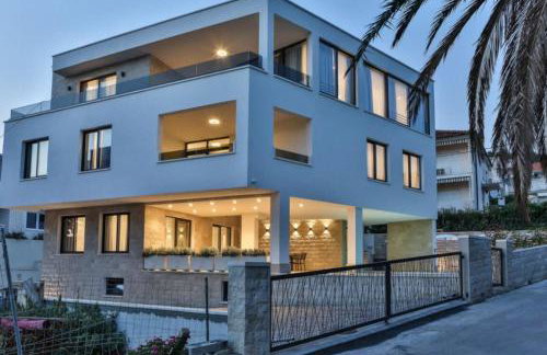 Elegant Cozy Villa With Beautiful Features - Foto 17