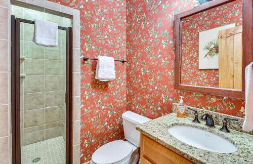 Luxe Trillium Home with Fire Pit, 5 Mi to Cashiers - Foto 26