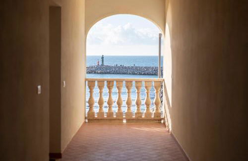 Sea View Apartment - 2 Bedrooms - Foto 18