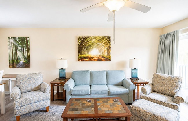 Laurel Point Resort - Photo 10
