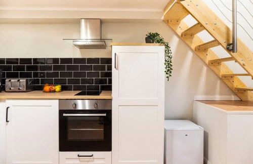 SPACIOUS Two BR plus AC plus SelfCheckIn - Foto 11