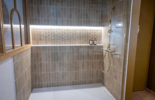 Cocoon - Romantic suite with spa - Downtown - Foto 20