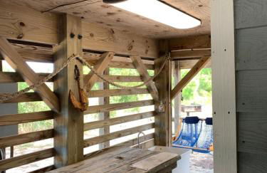 Pets OK Rest A Shored A Secure and Comfortable Home Flat Screen T Vs In All Rooms Fully Stocked With Plenty Of Amenities Private Inground Pool Gas Fireplace Rents Sat to Sat Full Weeks only - Foto 27