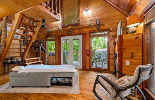 Hot Tub & WiFi - Romantic Hideaway - Foto 24