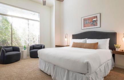 Scottsdale Desert Oasis w Pool Putting Green Outdoor Lounge Sandflower by AvantStay - Foto 31