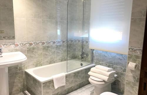 Vivienda adosada con piscina cerca de la playa - Foto 16