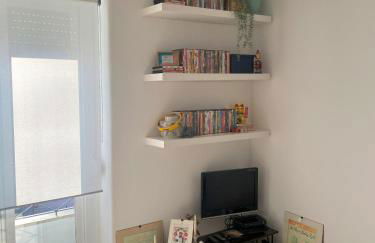 Lisbon, renovated T2 apartment Portas de Benfica - Foto 9