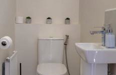 Modern Comfy 3 Bed Home - Free 2 space driveway - Free road parking - Free Netflix - Foto 15