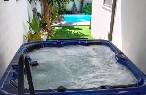 Angkor Wat Village - Photo 10