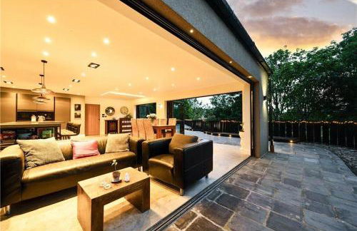 The Ridge London - Luxury Designer Villa with hot tub and sauna, Bexley borough of London - Foto 8