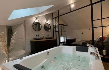 Entre Nous Le Maréchal - Foto 1