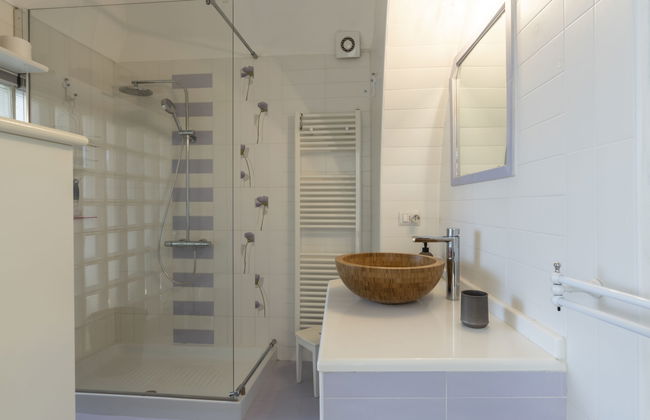 Raineri House - Photo 20