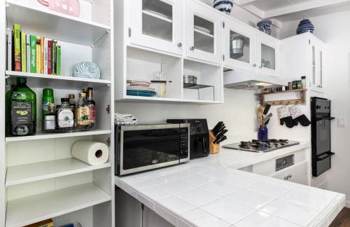 SoCal Retreat with Pool and Spacious Backyard - Foto 22