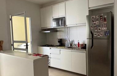 Apartamento em Buraquinho 2 quartos há 5 min da praia - Foto 2
