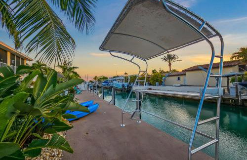 NEW!Paradise PalmsDockPoolKayaks GrillView! - Foto 67