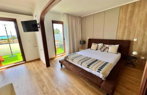 O CANTINHO DA RIA - JACUZZI with water at 35 degrees and POOL - Foto 26