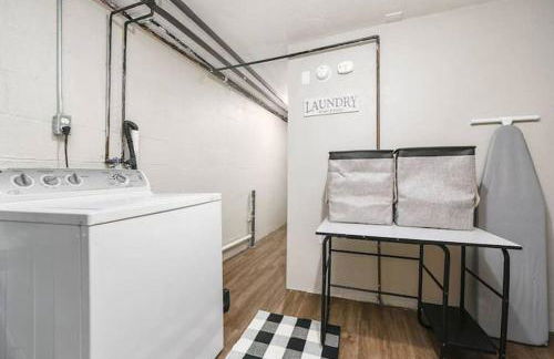 The Bumble Bee Hive 7-Bedroom House w/ Hot Tub - Foto 58