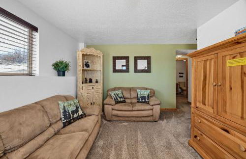 Country Bear Cabin at Bear Lake - Photo 4