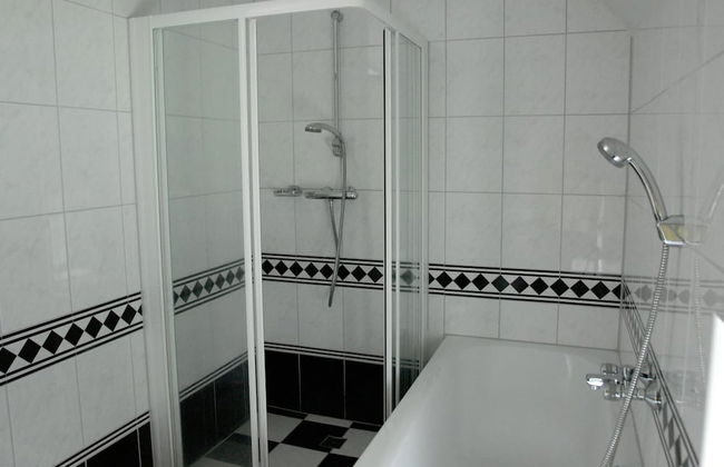 Spacious Holiday Home With Wifi, 20 km From Assen - Photo 3